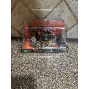 Lemax Spooky Town WITCHES WORKSHOP Halloween Village Potion Cauldron 44742